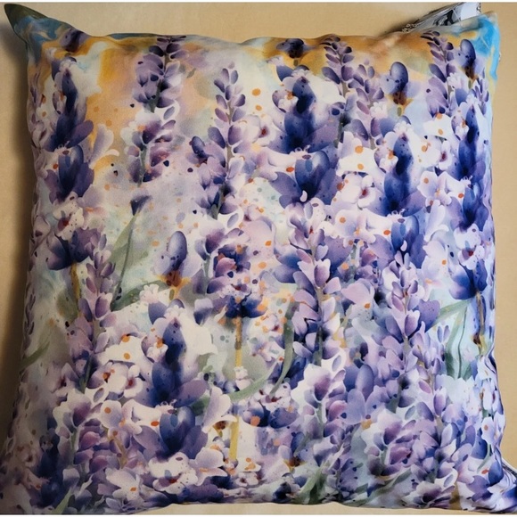 Macodesign Throw Pillow 18x18 Purple Flower Collection Poland Decor Vibrant - Picture 2 of 10